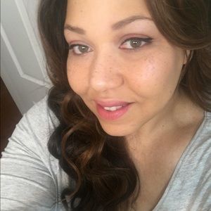 Meet your Posher, Marielle